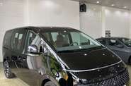 Hyundai Staria Top