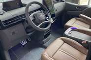 Hyundai Staria Top