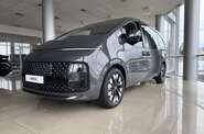 Hyundai Staria Top