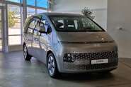 Hyundai Staria Business+