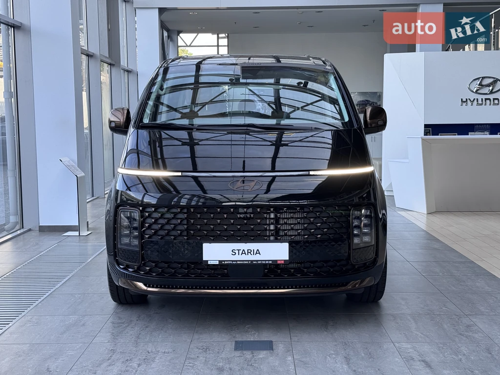 Hyundai Staria Hyundai Staria Top