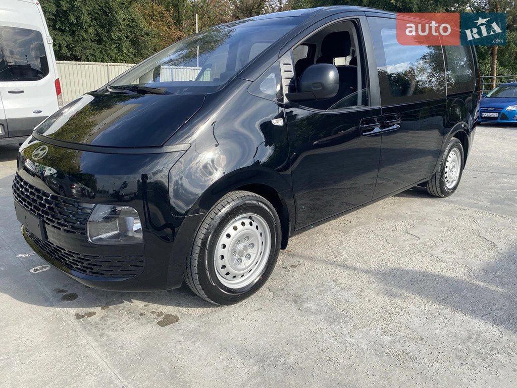 Hyundai Staria Comfort