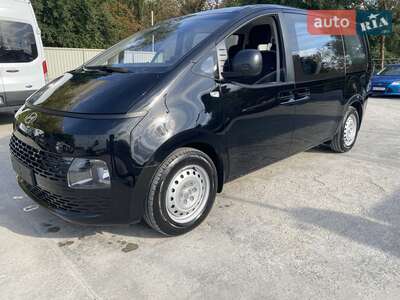 Hyundai Staria 2025 Comfort