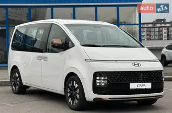 Hyundai Staria Hyundai Staria