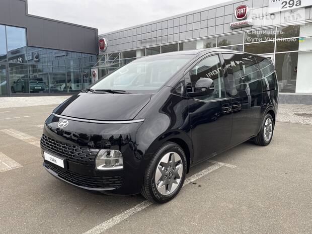 Hyundai Staria 2025