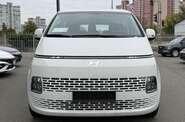 Hyundai Staria Business+