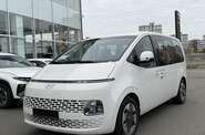 Hyundai Staria Business+