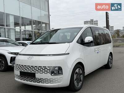 Hyundai Staria 2025 Business+
