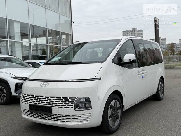 Hyundai Staria 2025