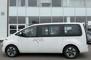 Hyundai Staria Business+