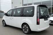 Hyundai Staria Business+