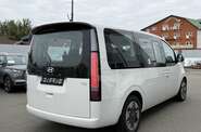 Hyundai Staria Business+