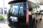 Hyundai Staria Top