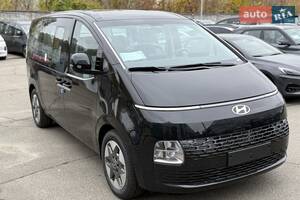 Hyundai Staria Business+