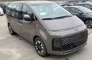 Hyundai Staria Top