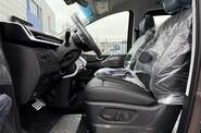 Hyundai Staria Top