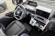 Hyundai Staria Top