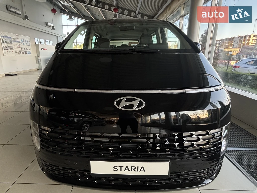 Hyundai Staria Hyundai Staria Business+