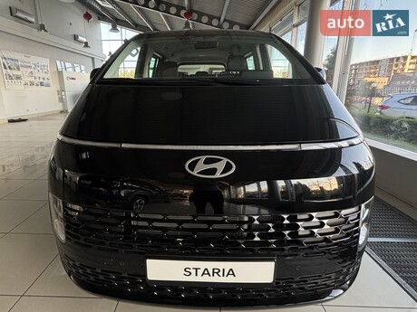 Hyundai Staria 2025