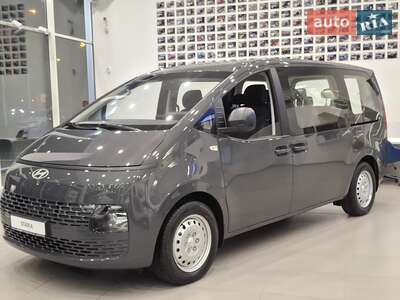 Hyundai Staria 2025 Comfort