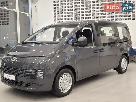 Hyundai Staria 2025