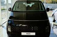 Hyundai Staria Top