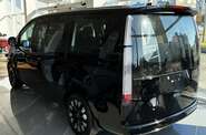 Hyundai Staria Top