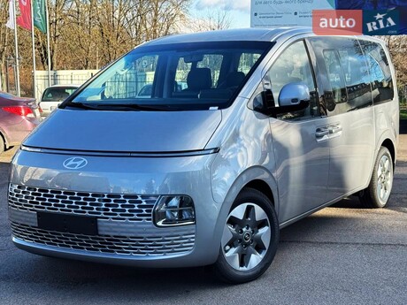 Hyundai Staria 2025