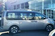 Hyundai Staria Business+