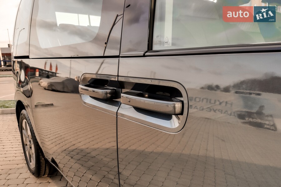 Hyundai Staria - фото 19