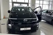 Hyundai Staria Business+