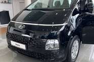 Hyundai Staria Business+