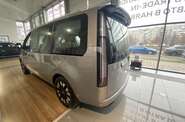 Hyundai Staria Top