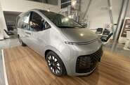 Hyundai Staria Top