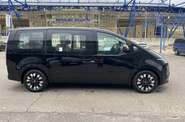 Hyundai Staria Top