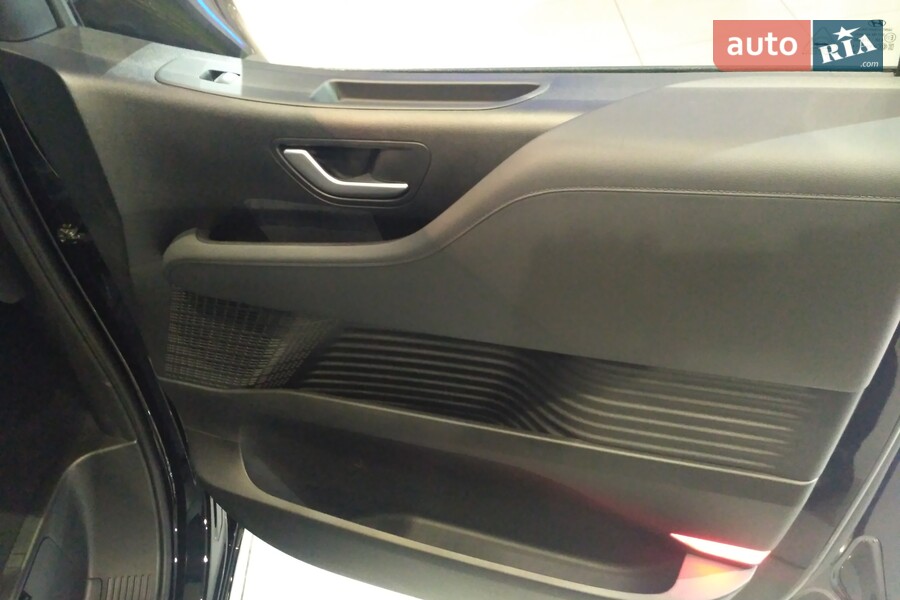 Hyundai Staria - фото 15