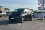 Hyundai Staria Top