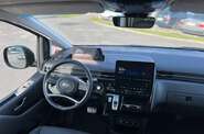 Hyundai Staria Top