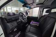 Hyundai Staria Top