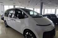 Hyundai Staria Top