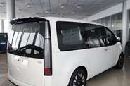 Hyundai Staria Top
