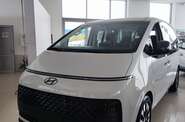 Hyundai Staria Top