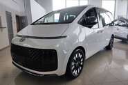 Hyundai Staria Top