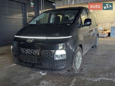 Hyundai Staria 2025 Business
