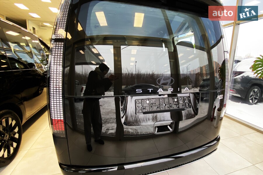 Hyundai Staria - фото 6