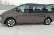 Hyundai Staria Business+