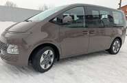 Hyundai Staria Business+