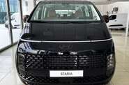 Hyundai Staria Top