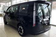 Hyundai Staria Top