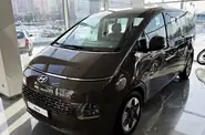 Hyundai Staria Business+